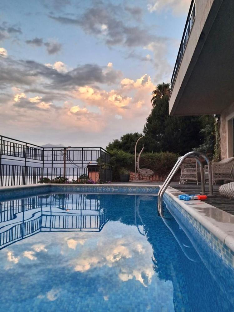 Apartment Tri Kiparisa Tivat Exteriér fotografie