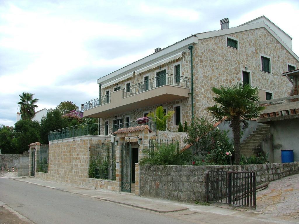 Apartment Tri Kiparisa Tivat Pokoj fotografie